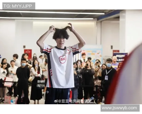 电竞新闻精英赛中JDG展现出惊人速度表现的全面分析与点评 电竞新闻精英赛中JDG展现出惊人速度表现的全面分析与点评